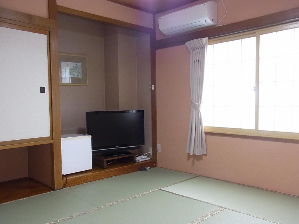 Hotel New Mondo Yuzawa  Rum bild