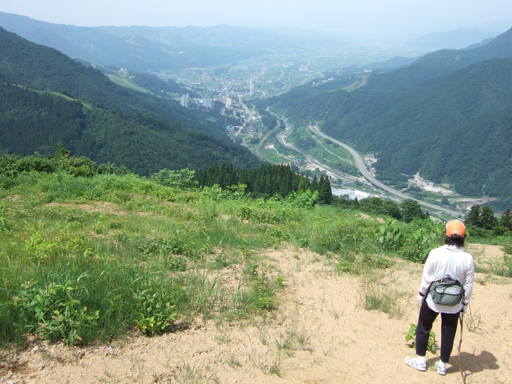 Hotel New Mondo Yuzawa  Exteriör bild