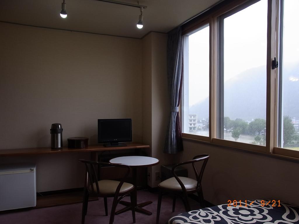 Hotel New Mondo Yuzawa  Rum bild