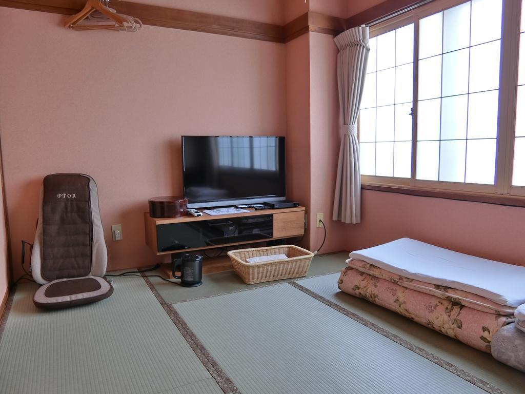 Hotel New Mondo Yuzawa  Exteriör bild