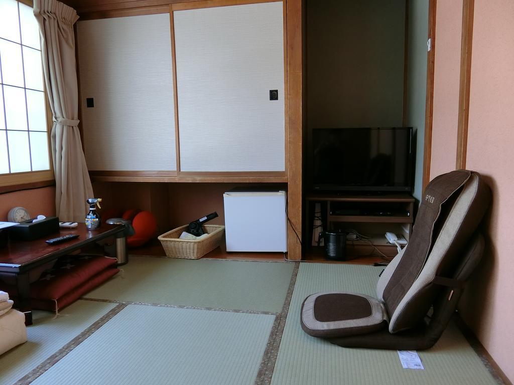 Hotel New Mondo Yuzawa  Exteriör bild